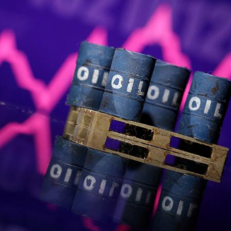 Cotação do barril de petróleo recua Cotação do barril de petróleo recua