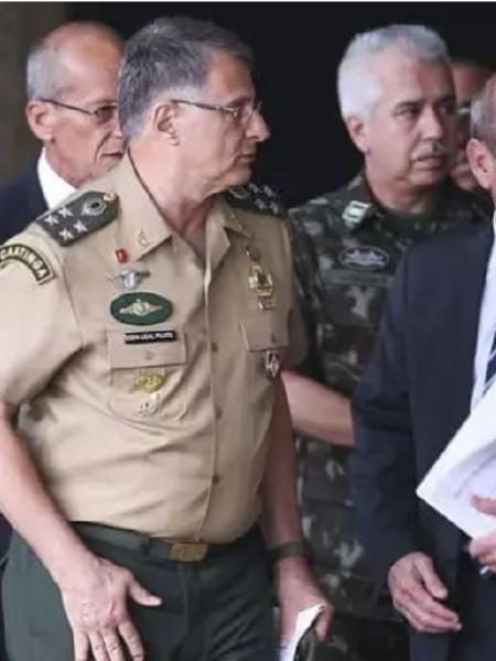 Edson Leal Pujol, comandante do Exército, e Fernando Azevedo e Silva, ministro da Defesa - Valter Campanato/Agência Brasil