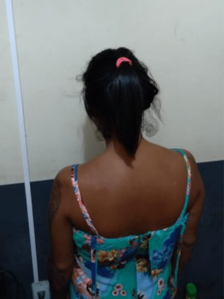 Mulher de 27 anos foi presa no Acre suspeita de matar sobrinha por ciúmes - Divulgação/Sejusp-AC