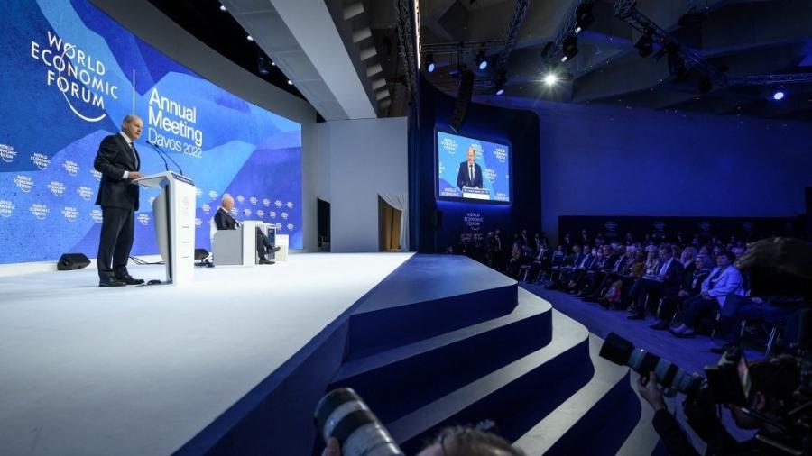 O chanceler da Alemanha, Olaf Scholz, discursa durante Fórum Econômico Mundial em Davos, na Suíça - Fabrice Coffrini/AFP