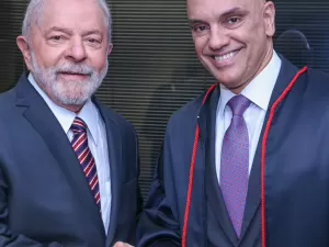 Lula se reúne no Alvorada com ministros do STF e diretor da PF