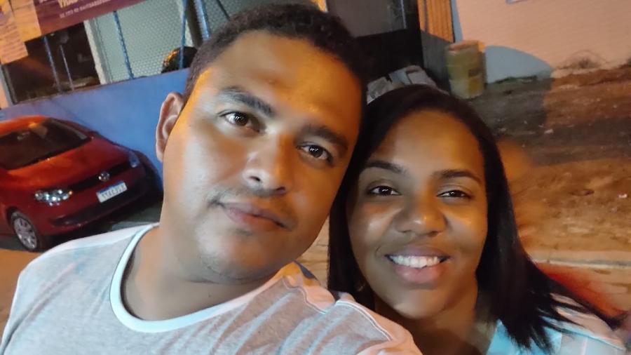 Jones e Jéssica vivem na Vila Sahy, em São Sebastião, e foram removidos pelo risco de deslizamentos - Arquivo pessoal