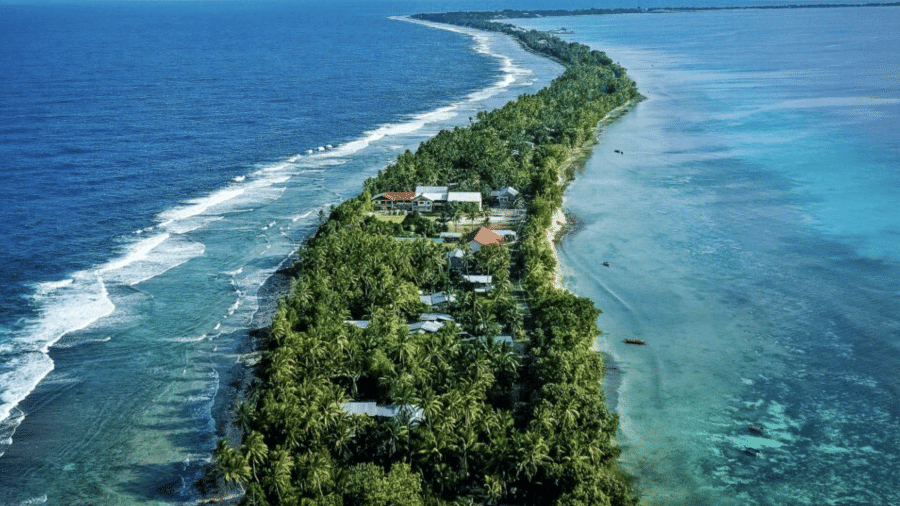 Tuvalu fica no sul da Oceania