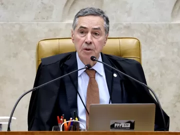 Barroso diz que julgamento sobre maconha é 'tipicamente' do Judiciário