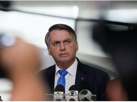 Jair Bolsonaro: sem o golpe para chamar de seu, restou desmoralizar seu ministro da Saúde e o Comitê contra a covid - Isac Nóbrega/PR