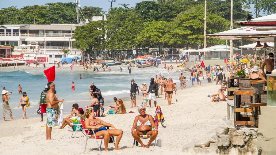 Praias seguem fechadas aos sábados, domingos e feriados - Bruno Martins/Futura Press/Estadão Conteúdo