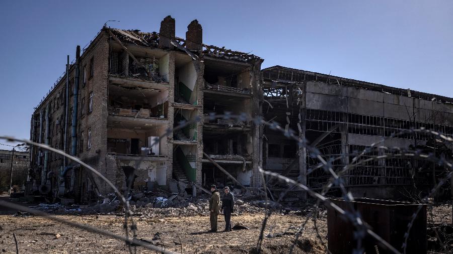 Complexo industrial militar da empresa Vizar, atacado pela Rússia nos arredores de Kiev, capital da Ucrânia - FADEL SENNA / AFP