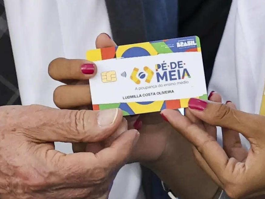 Recebe o Pé-de-Meia? Especialistas dão dicas de como usar bem o dinheiro