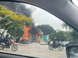 Incêndio atinge Museu da Casa Brasileira, na Avenida Faria Lima