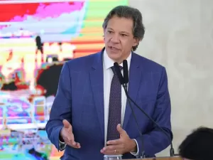 Economista sobre corte de gastos: 'Haddad precisa anunciar algo estrutural'