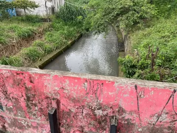 Veja a altura de ponte da qual PM jogou homem em São Paulo