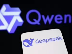 DeepSeek x Qwen: IA que bateu ChatGPT toma goleada do chatbot do Alibaba