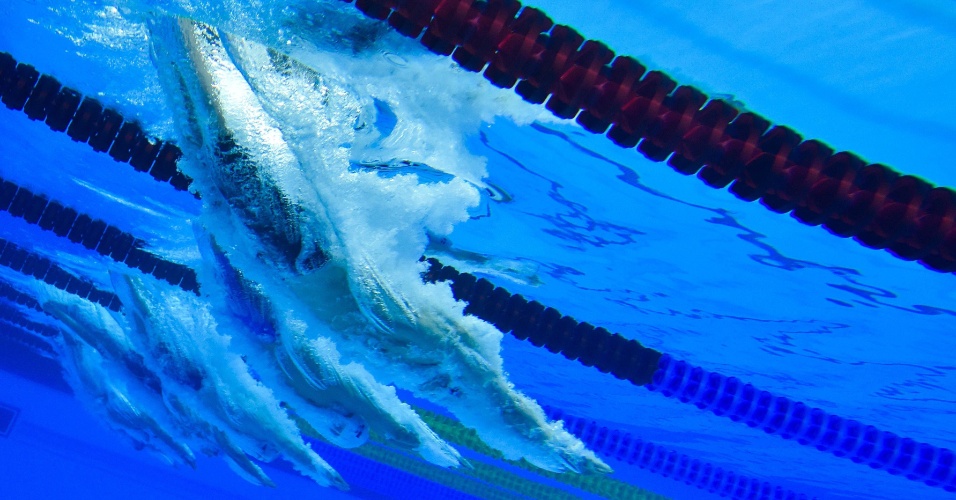 25.jun.2015 - Atletas participam de prova de natação nos Jogos Europeus em Baku, no Azerbaijão