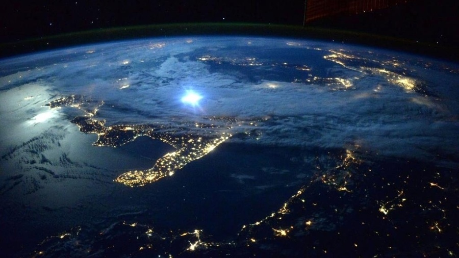 Imagem da Terra vista do espaço em foto tirada pelo astronauta Scott Kelly, da Nasa - Scott Kelly/Twitter