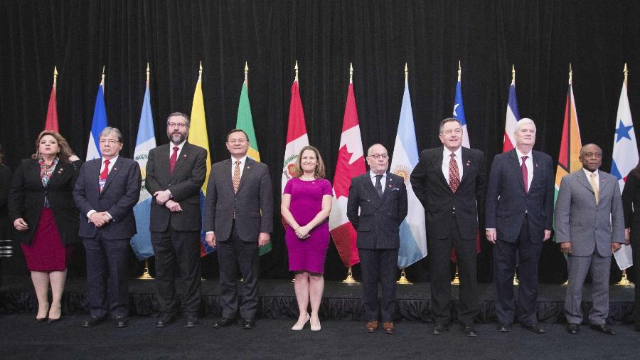 4.fev.2019 - Delegação que participou da 10ª Reunião do Grupo de Lima em Ottawa, Ontário, Canadá - Lars Hagberg/AFP