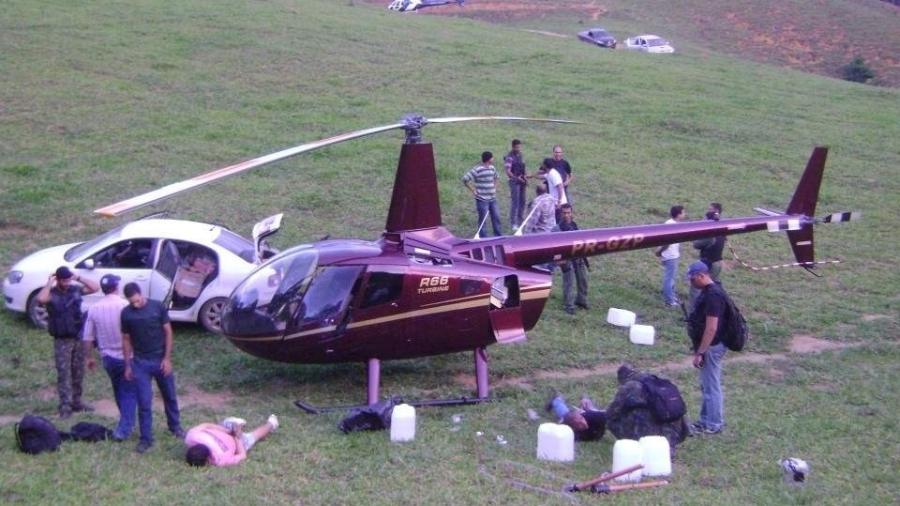 Helicóptero da família Perrella, interceptado em 2013 com 445 Kg de cocaína; defesa da família fala em "apropriação indébita" - Polícia Federal / Divulgação