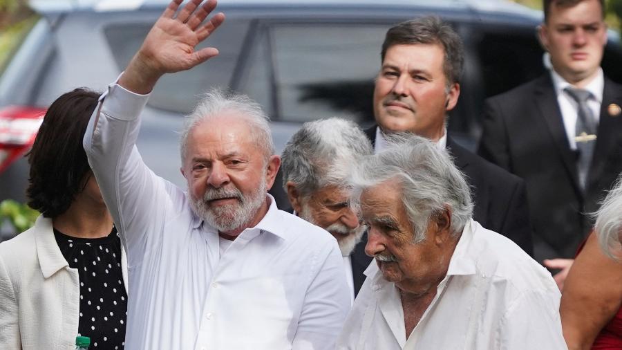 Lula chega a chácara de Pepe Mujica nos arredores de Montevidéu, Uruguai