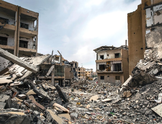 Ruínas de um bairro em Raqqa, na Síria, ex-reduto do Estado Islâmico - Ivor Prickett/The New York Times