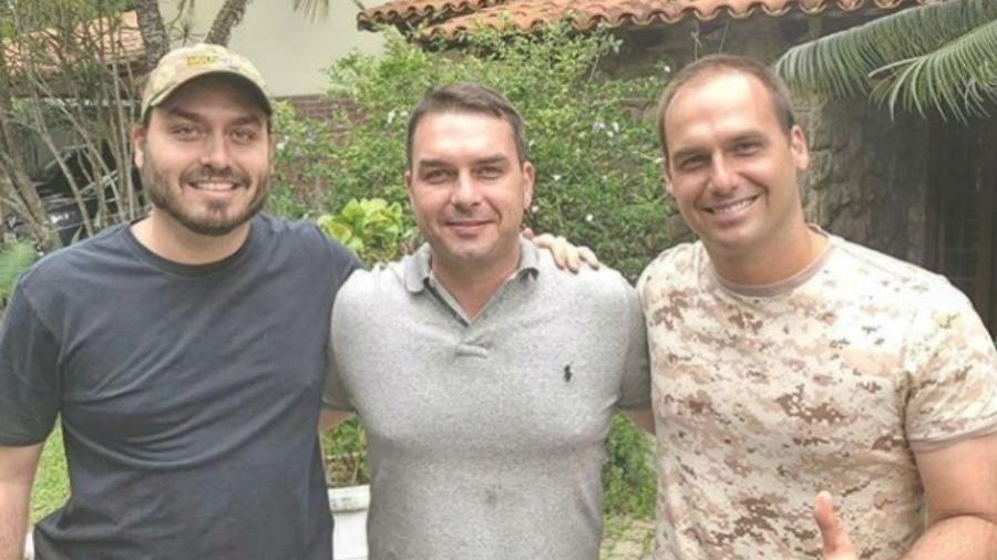 O vereador Carlos, o senador Flávio e o deputado Eduardo (PSL-SP), filhos de Jair Bolsonaro - Reprodução/instagram