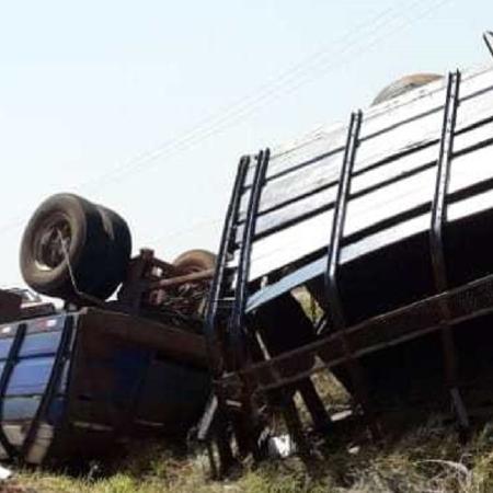 Acidente com caminhão em Capitan Bado - Divulgação/Polícia Nacional do Paraguai