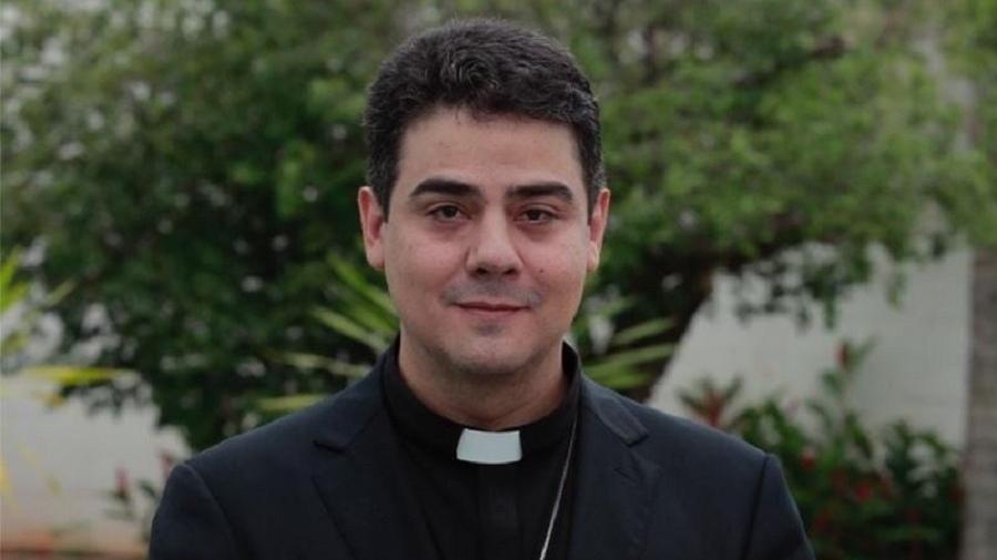 Padre Robson de Oliveira é investigado por lavagem de dinheiro em Goiás - Reprodução/Facebook/Padre Robson de Oliveira