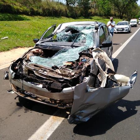 Viatura descaracterizada da Polícia Civil após acidente no interior de SP - Divulgação