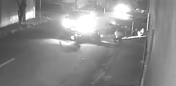 Estava alcoolizada | BH: Mulher de 50 anos atropela policiais de moto na contramão
