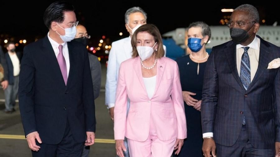 Presidente da Câmara dos Deputados dos EUA, Nancy Pelosi, visitou Taiwan, ignorando ameaças da China - Divulgação/Ministério das Relações Exteriores de Taiwan via AFP