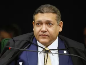 Nunes Marques, do STF, suspende julgamento que ameaça vagas de deputados