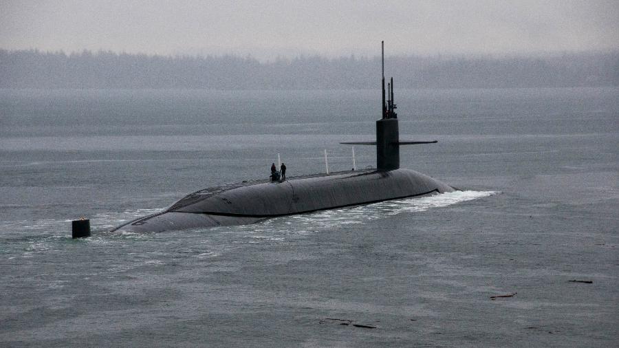 O submarino USS Kentucky; equipamentos do tipo carregam 20 mísseis Trident II D5