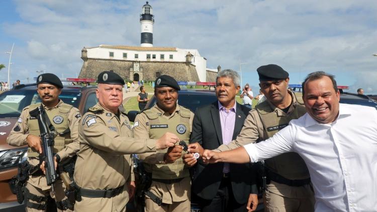 Governador Jerônimo Rodrigues (PT) e vice, Geraldo Junior (MDB), lançaram mais viaturas: reforço do efetivo é aposta no confronto