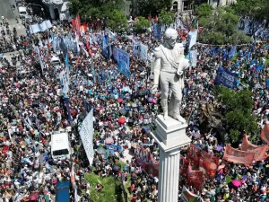 Comissão de direitos humanos pede que Argentina respeite manifestantes após denúncia