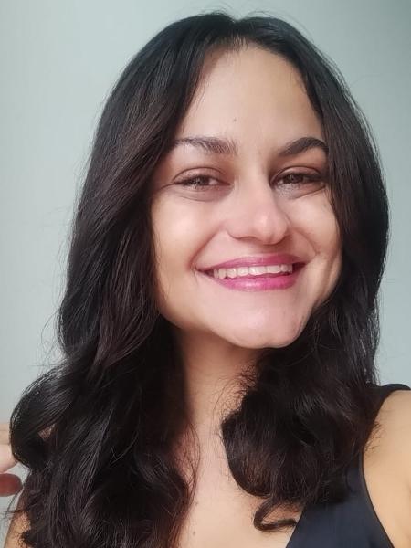 Prancha da Britânia também pode ser usada para modelar ondas no cabelo Prancha da Britânia também pode ser usada para modelar ondas no cabelo