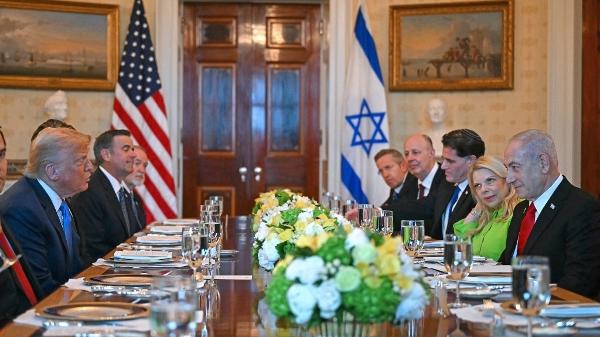 7.jul.2025 - Trump e Netanyahu na Casa Branca