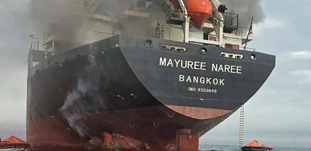 Irã libera passagem de navios não hostis no Estreito de Hormuz