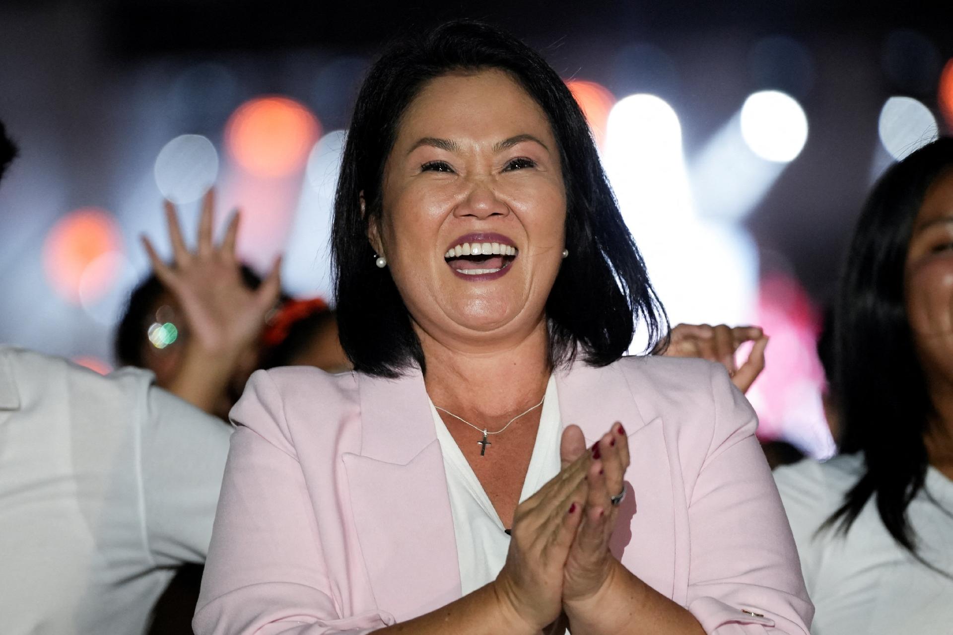 09.04.26 - A candidata presidencial Keiko Fujimori, que concorre pela quarta vez à presidência do Peru, durante comício de encerramento de campanha antes das eleições gerais de 12 de abril, em Lima - undefined
