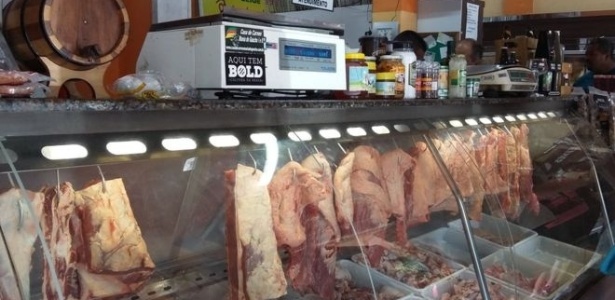 Divulgação de Operação Carne Fraca aumentou, entre consumidores, preocupação com a qualidade da carne vendida em supermercados - Paula Sperb/BBC