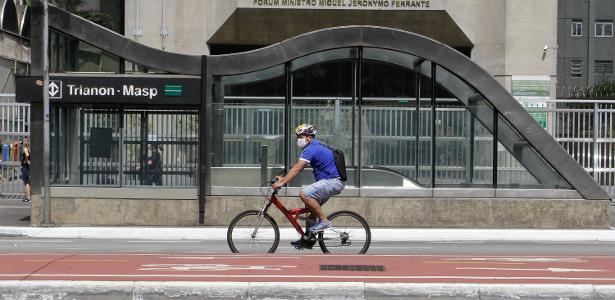 MP investiga subnotificações | Em SP, números de prefeitura, estado e fila de testes de covid-19 não batem