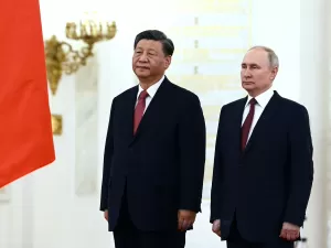China vem ajudando Rússia a se armar 'na surdina', e EUA temem guerra com a Otan