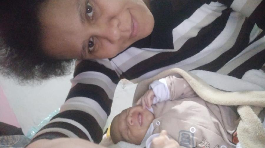 Jaqueline Monteiro Alves, 30, descobriu que estava grávida durante um tratamento contra o câncer - Arquivo pessoal