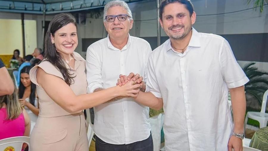 Prefeita de Vitorino Freire, Luanna Rezende, com Fogoió e o ministro Juscelino Filho - Reprodução