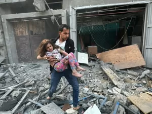 Precisamos de pausas humanitárias 'reais e prolongadas' em Gaza, diz secretário dos EUA