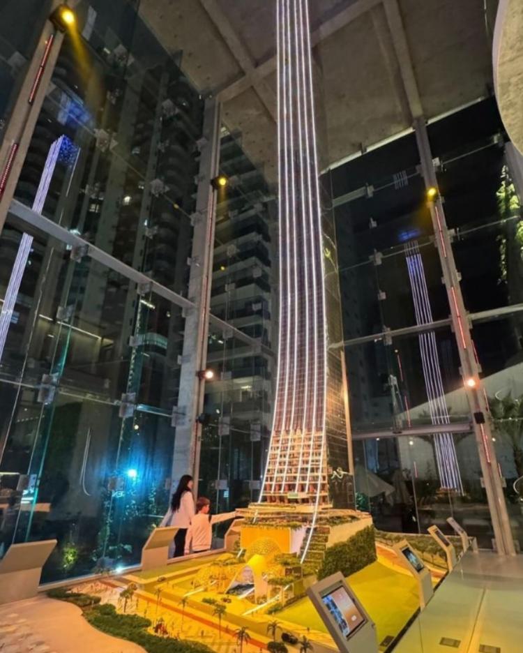 Maquete da Senna Tower, em Balneário Camboriú (SC) Maquete da Senna Tower, em Balneário Camboriú (SC)