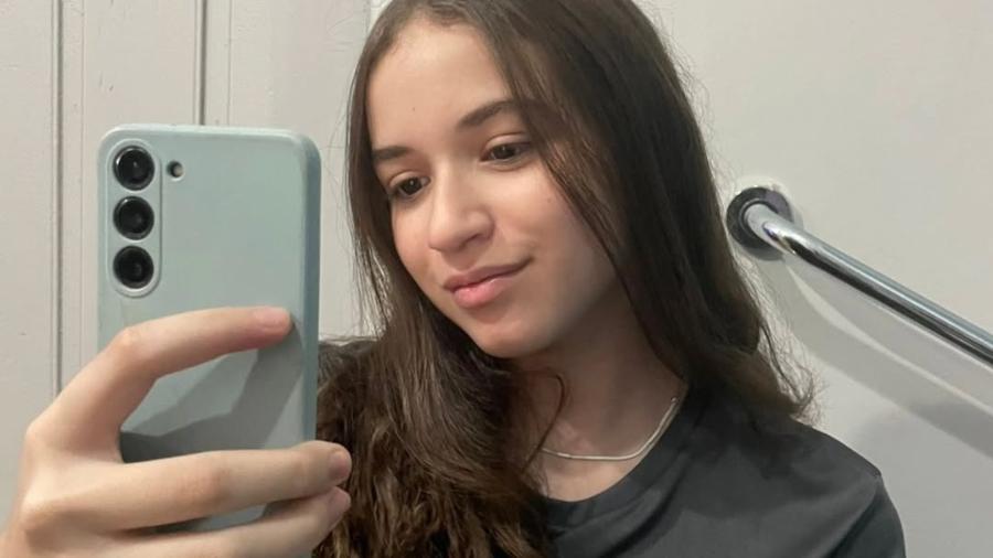 Melissa Campos, de 14 anos, foi esfaqueada na sala de aula - Reprodução/Instagram @rosana.agreli