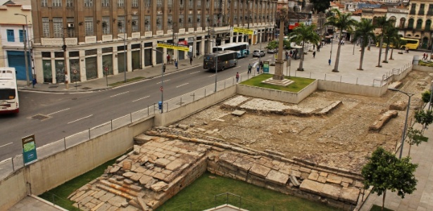 O velho cais de pedra está agora exposto, após sucessivos projetos de recuperação - Porto Maravilha/Cdurp  