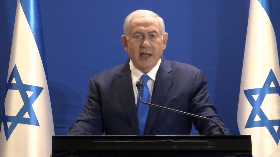 O primeiro-ministro israelense, Benjamin Netanyahu, discursa no horário nobre da TV do país - Reprodução de vídeo