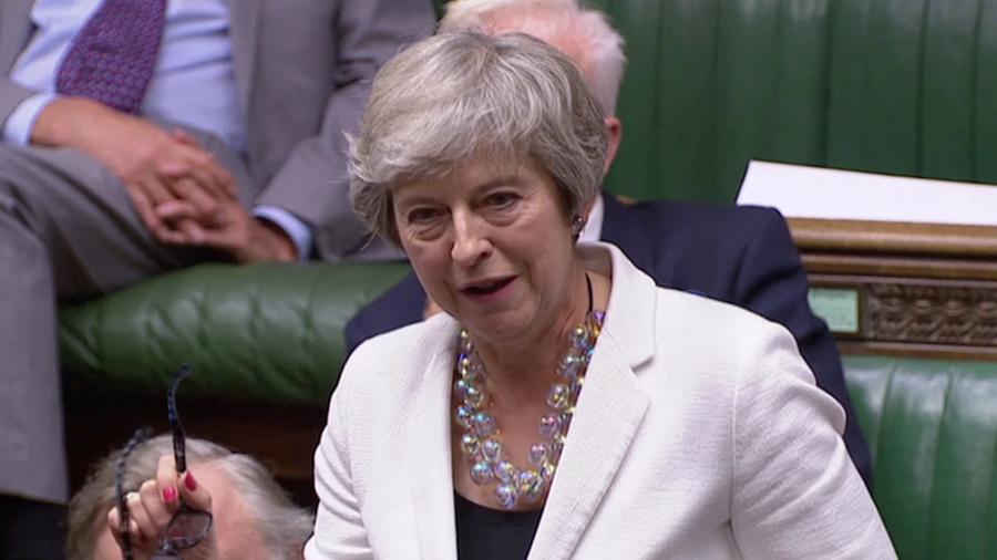 Theresa May discursa na Câmara dos Comuns a favor do novo acordo do Brexit - Parliament TV via Reuters