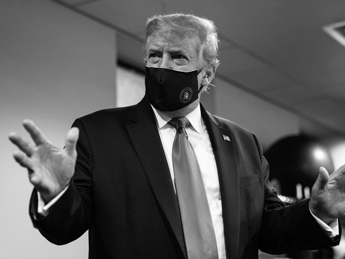 O show de horrores de Donald Trump precisa continuar