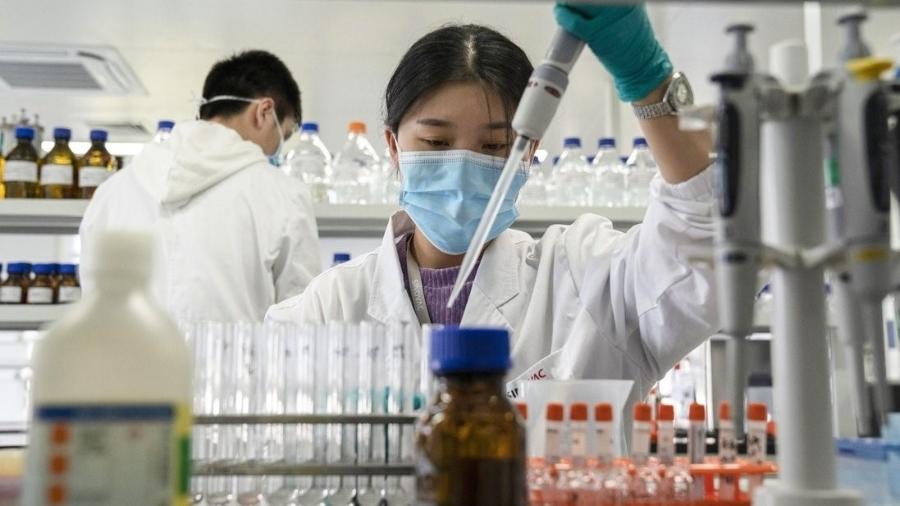 Laboratório da Sinovac, em Pequim: uso massivo de tecnologia permitiu vacina - Xinhua