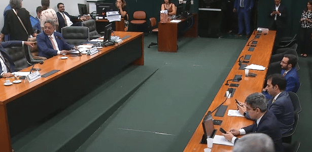 Comissão aprova LDO 2026 com antecipação de emendas e superávit primário